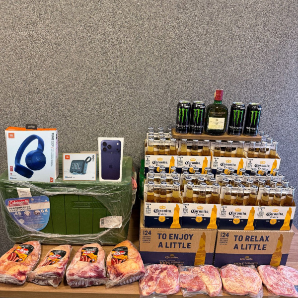 ⚪️KIT COMBO TEMPESTADE 17 PRO MAX + FONE E GO 4 JBL